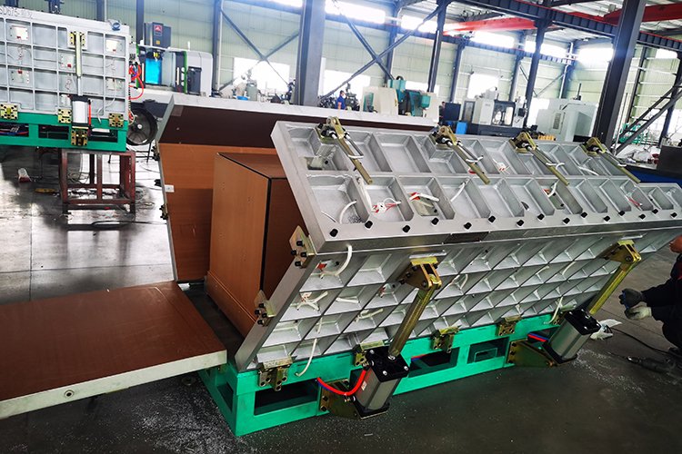 display fridges mold